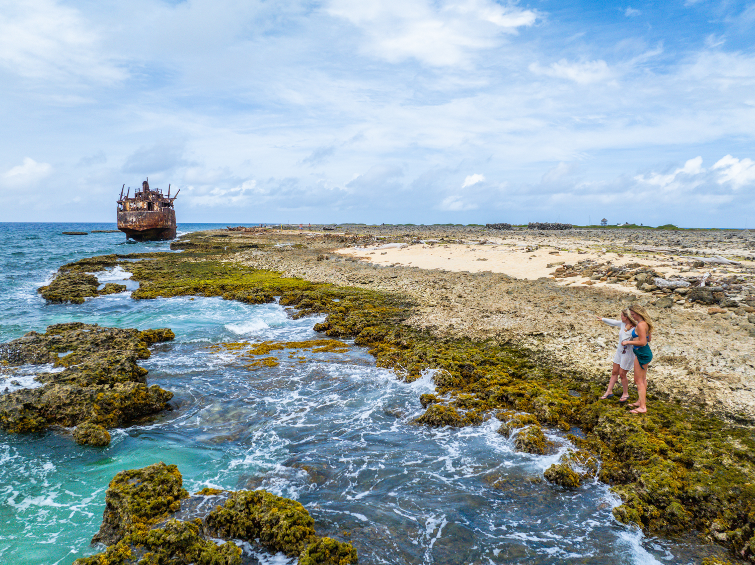 klein curacao couple