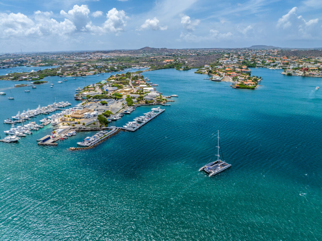 Curacao Yacht Club links